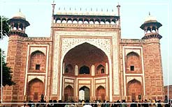 Buland Darwaza, Agra Tour Package