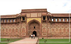 Red Fort, Agra Travel & Tourism